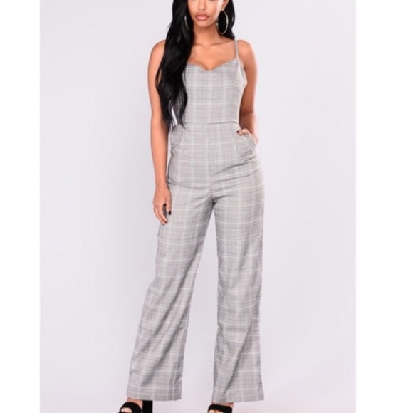 NWT Fashion Nova Plaid Jumpsuit🖤 - Picture 2 of 8